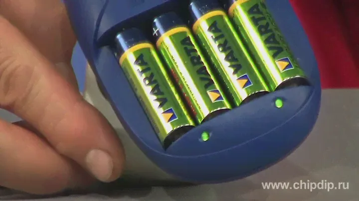 Зарядное устройство Varta Plug Charger