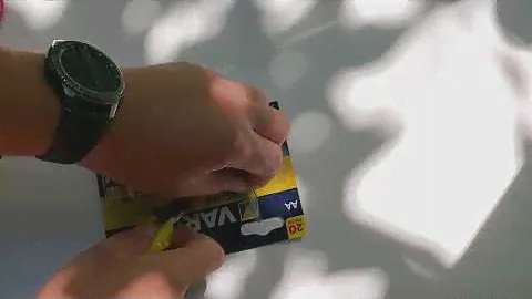 Распаковка набора Батареек Varta Long Life 20 AA (04106101420) из Rozetka